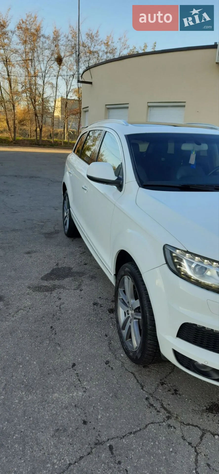 Audi Q7 2014 VIN WA1LGAFE4ED012373 фото оголошення 3 з 30