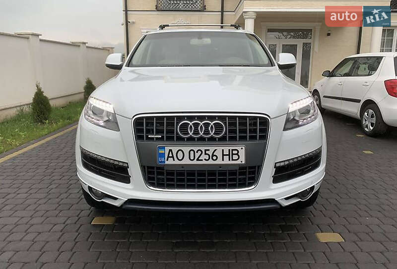 Позашляховик / Кросовер Audi Q7 2013 в Львові