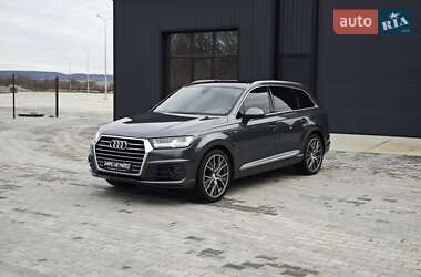 Внедорожник / Кроссовер Audi Q7 2016 в Дубно