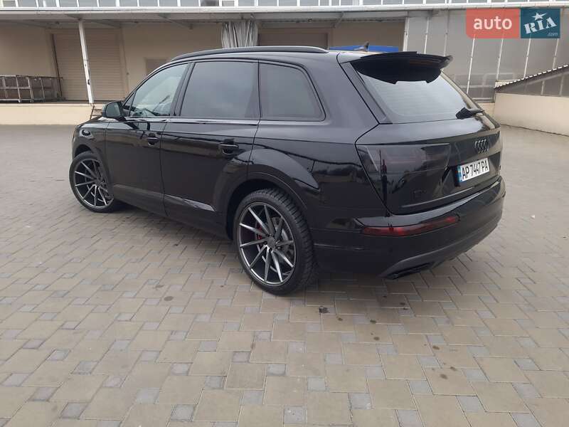 Позашляховик / Кросовер Audi Q7 2019 в Запоріжжі