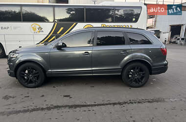 Внедорожник / Кроссовер Audi Q7 2011 в 