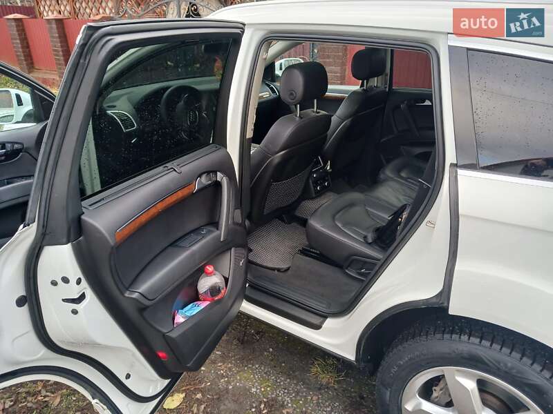 Внедорожник / Кроссовер Audi Q7 2014 в Староконстантинове