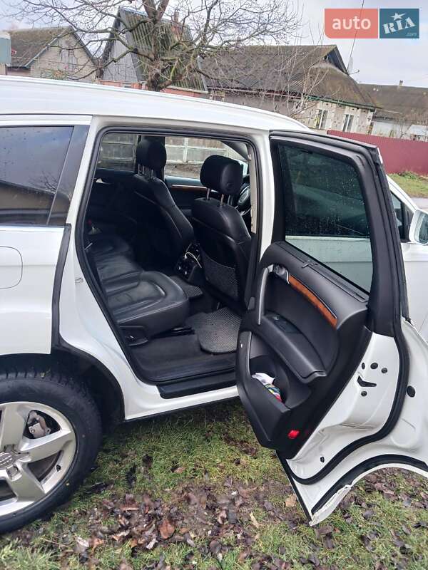 Внедорожник / Кроссовер Audi Q7 2014 в Староконстантинове