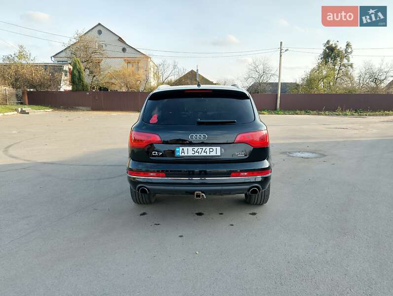 Внедорожник / Кроссовер Audi Q7 2014 в Киеве