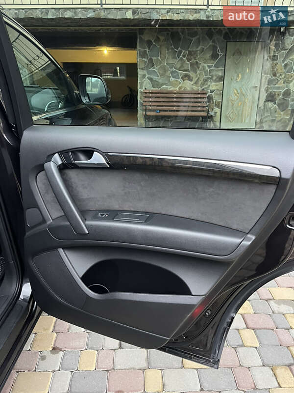 Внедорожник / Кроссовер Audi Q7 2013 в Бережанах