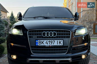 Внедорожник / Кроссовер Audi Q7 2007 в Вараше