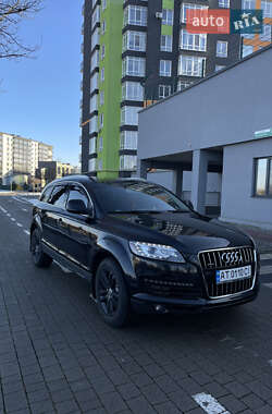 Внедорожник / Кроссовер Audi Q7 2009 в 