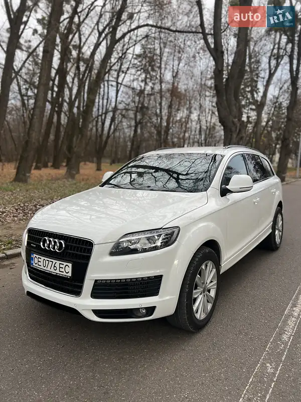 Внедорожник / Кроссовер Audi Q7 2009 в 