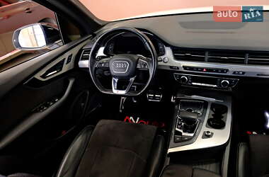 Внедорожник / Кроссовер Audi Q7 2018 в 