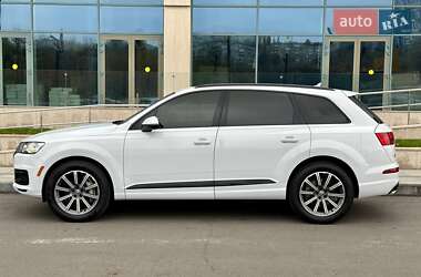 Внедорожник / Кроссовер Audi Q7 2016 в Днепре