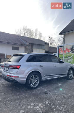 Внедорожник / Кроссовер Audi Q7 2019 в 
