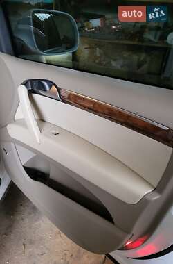 Внедорожник / Кроссовер Audi Q7 2012 в 