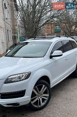 Внедорожник / Кроссовер Audi Q7 2012 в 
