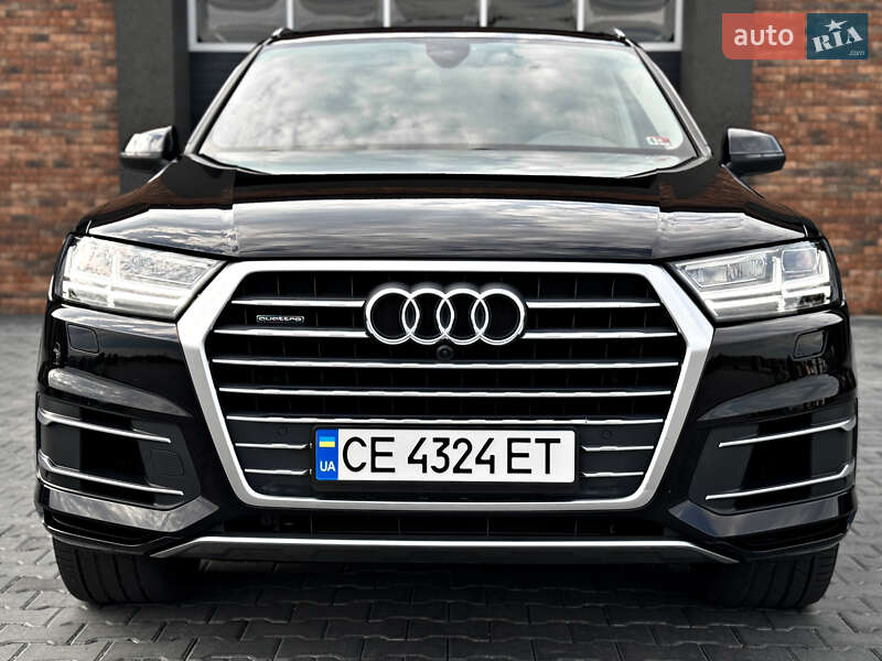 Позашляховик / Кросовер Audi Q7 2019 в Чернівцях