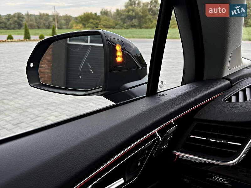 Позашляховик / Кросовер Audi Q7 2019 в Чернівцях
