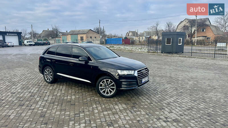 Внедорожник / Кроссовер Audi Q7 2017 в Белой Церкви