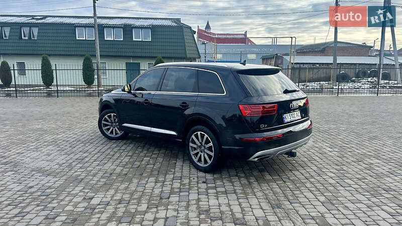Внедорожник / Кроссовер Audi Q7 2017 в Белой Церкви