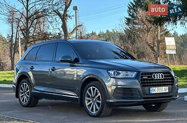 Внедорожник / Кроссовер Audi Q7 2017 в Радивилове