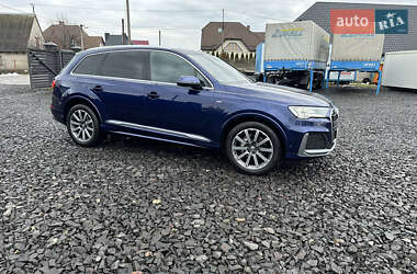 Позашляховик / Кросовер Audi Q7 2019 в Луцьку