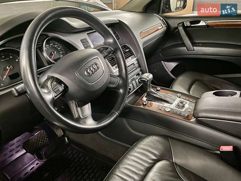 Внедорожник / Кроссовер Audi Q7 2014 в Киеве
