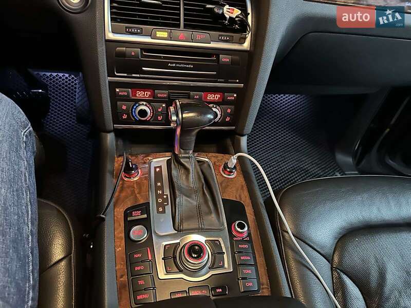 Внедорожник / Кроссовер Audi Q7 2014 в Львове