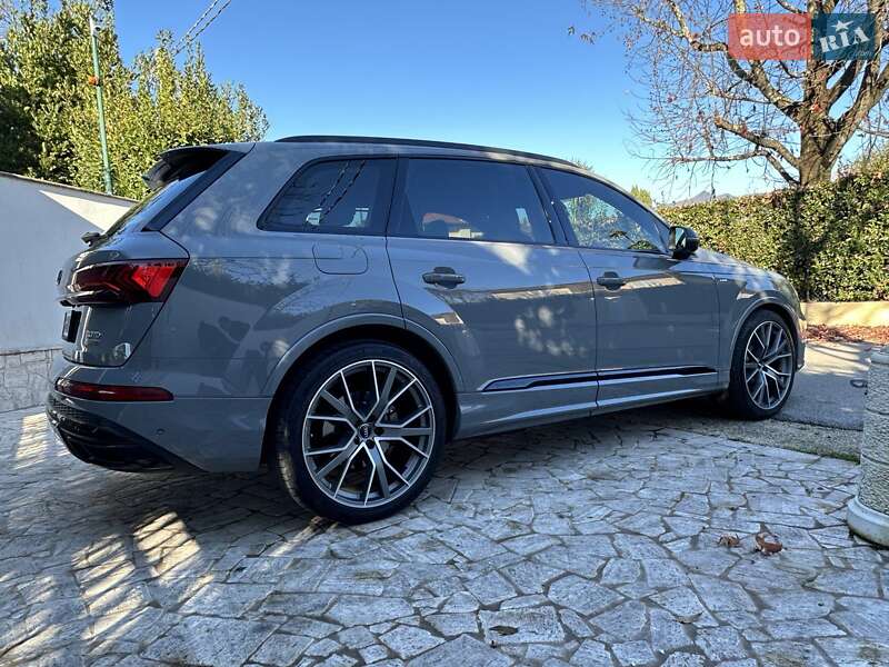 Внедорожник / Кроссовер Audi Q7 2022 в Одессе