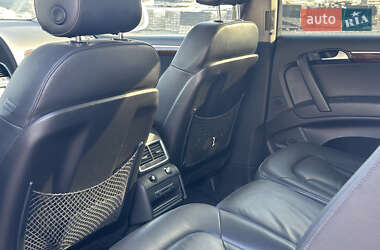 Внедорожник / Кроссовер Audi Q7 2011 в 
