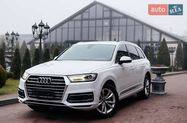 Внедорожник / Кроссовер Audi Q7 2017 в Стрые