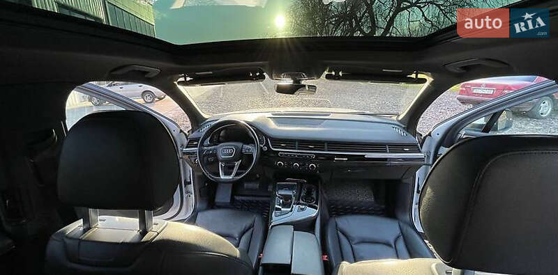 Позашляховик / Кросовер Audi Q7 2016 в Львові