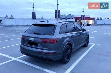 Позашляховик / Кросовер Audi Q7 2018 в Києві