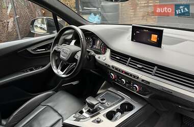 Позашляховик / Кросовер Audi Q7 2015 в Києві