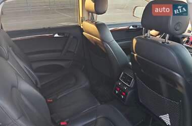 Внедорожник / Кроссовер Audi Q7 2015 в 