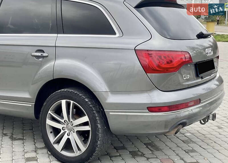 Позашляховик / Кросовер Audi Q7 2011 в Самборі