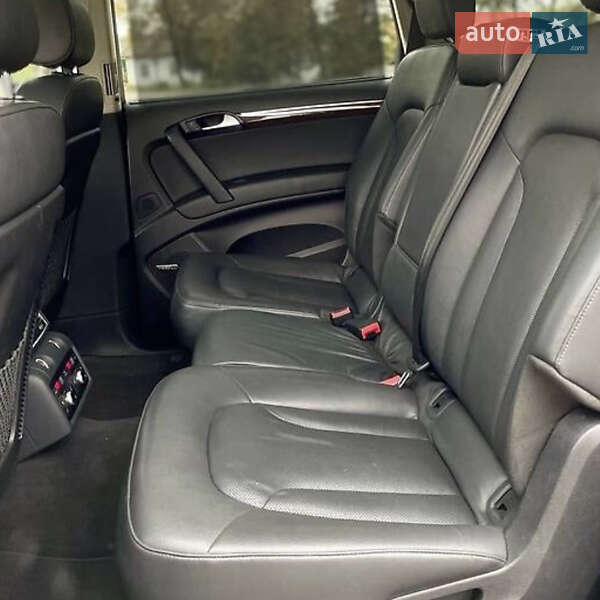 Позашляховик / Кросовер Audi Q7 2011 в Самборі