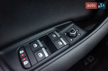 Внедорожник / Кроссовер Audi Q7 2021 в 