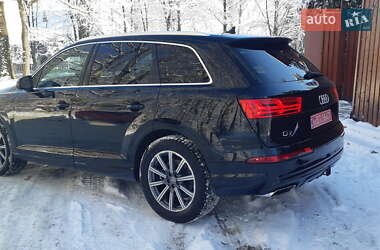 Позашляховик / Кросовер Audi Q7 2017 в Трускавці