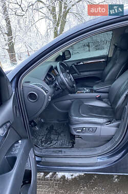 Внедорожник / Кроссовер Audi Q7 2009 в 