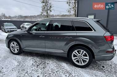 Позашляховик / Кросовер Audi Q7 2017 в Золочеві