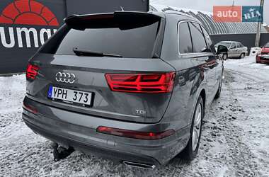 Позашляховик / Кросовер Audi Q7 2017 в Золочеві