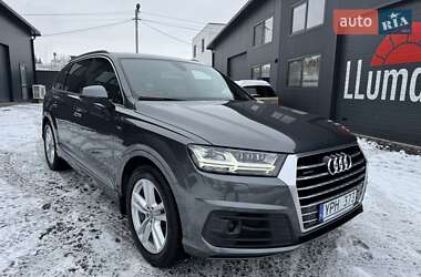 Позашляховик / Кросовер Audi Q7 2017 в Золочеві