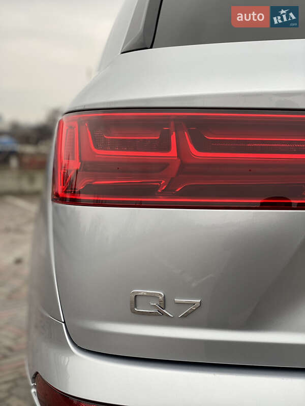 Позашляховик / Кросовер Audi Q7 2018 в Харкові