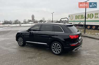 Позашляховик / Кросовер Audi Q7 2016 в Калуші