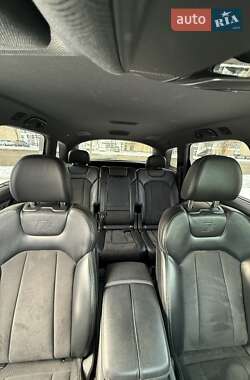 Внедорожник / Кроссовер Audi Q7 2015 в 