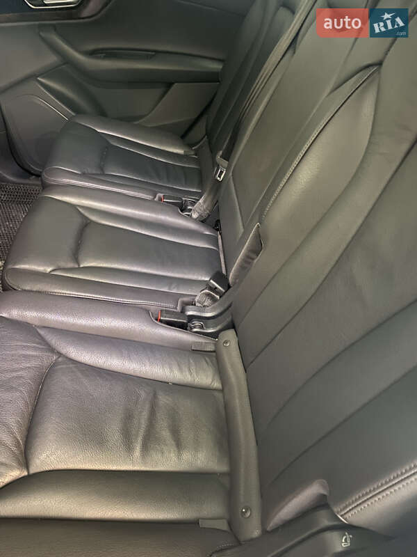 Внедорожник / Кроссовер Audi Q7 2016 в Киеве фото 28 Внедорожник / Кроссовер Audi Q7 2016 в Киеве