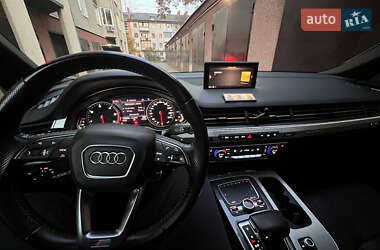 Позашляховик / Кросовер Audi Q7 2016 в Луцьку