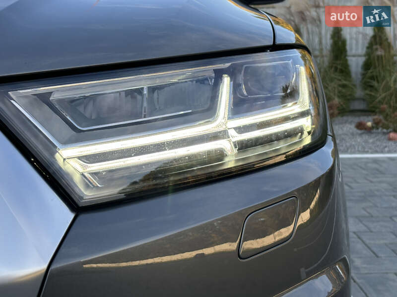 Внедорожник / Кроссовер Audi Q7 2016 в Луцке
