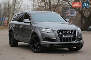 Позашляховик / Кросовер Audi Q7 2014 в Києві