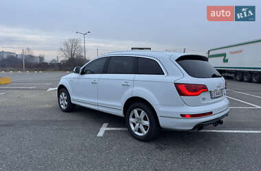 Внедорожник / Кроссовер Audi Q7 2015 в Черновцах