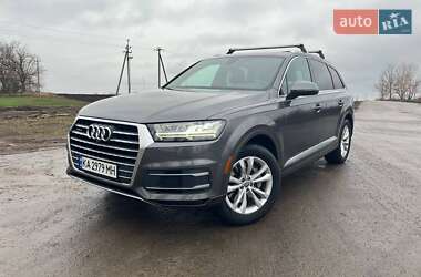 Позашляховик / Кросовер Audi Q7 2019 в Києві