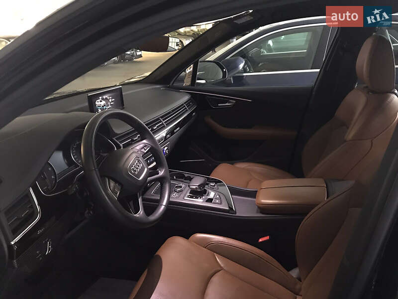 Audi Q7 2016